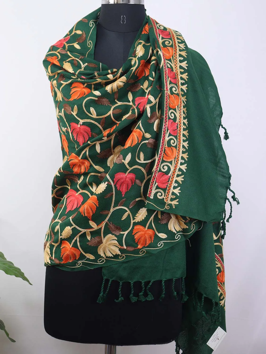 Green Embroidered Kashmiri Aari Work Woollen Stole