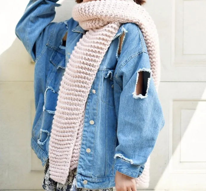 Handmade Chunky Knitted Scarf - Pink