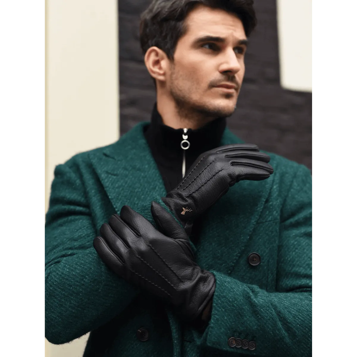 Harvey (black) - goatskin leather gloves with luxurious wool lining & touchscreen feature