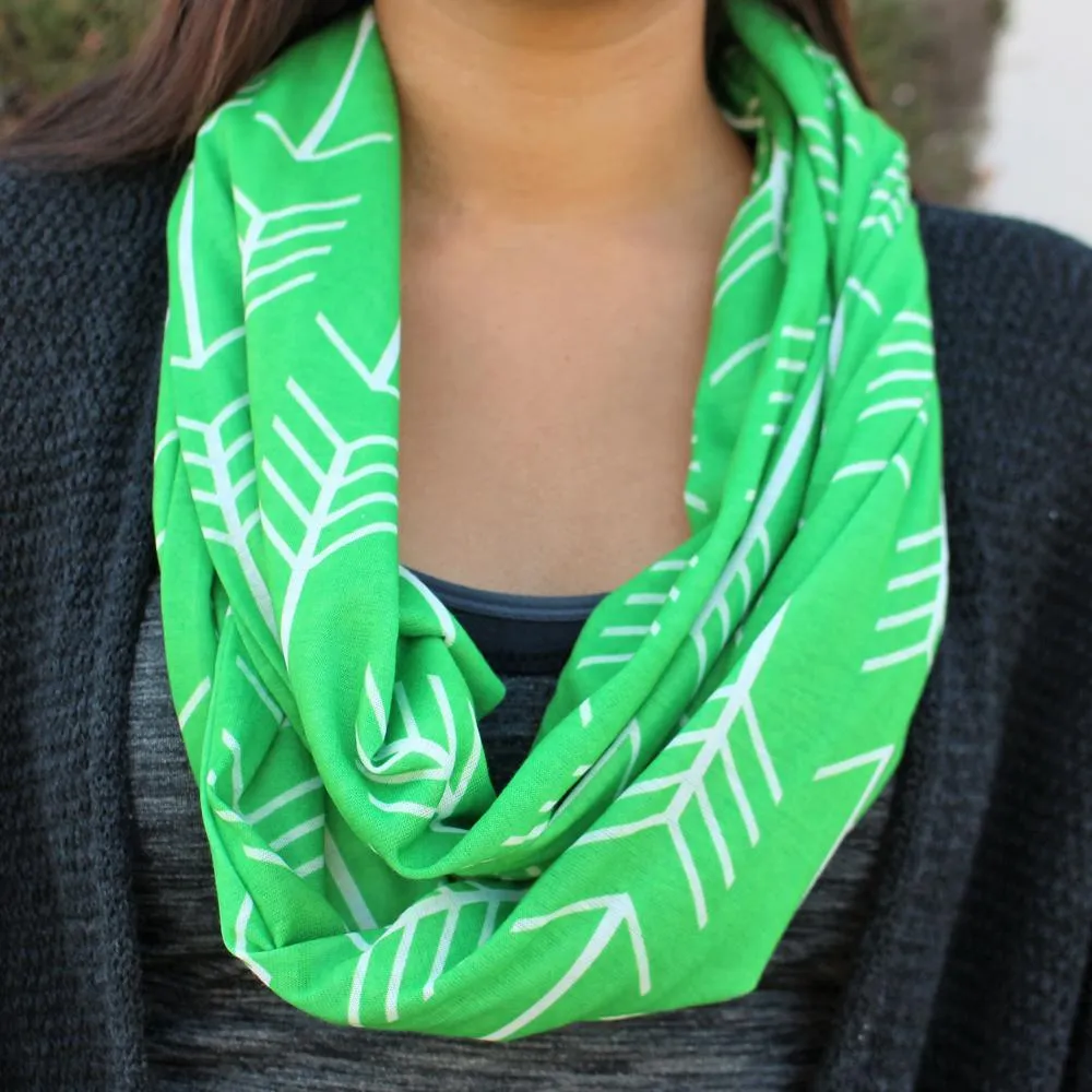 Pop Fashion Women's Arrow Patterned Infinity Scarf with Zipper Pocket, Travel Infinity Scarves